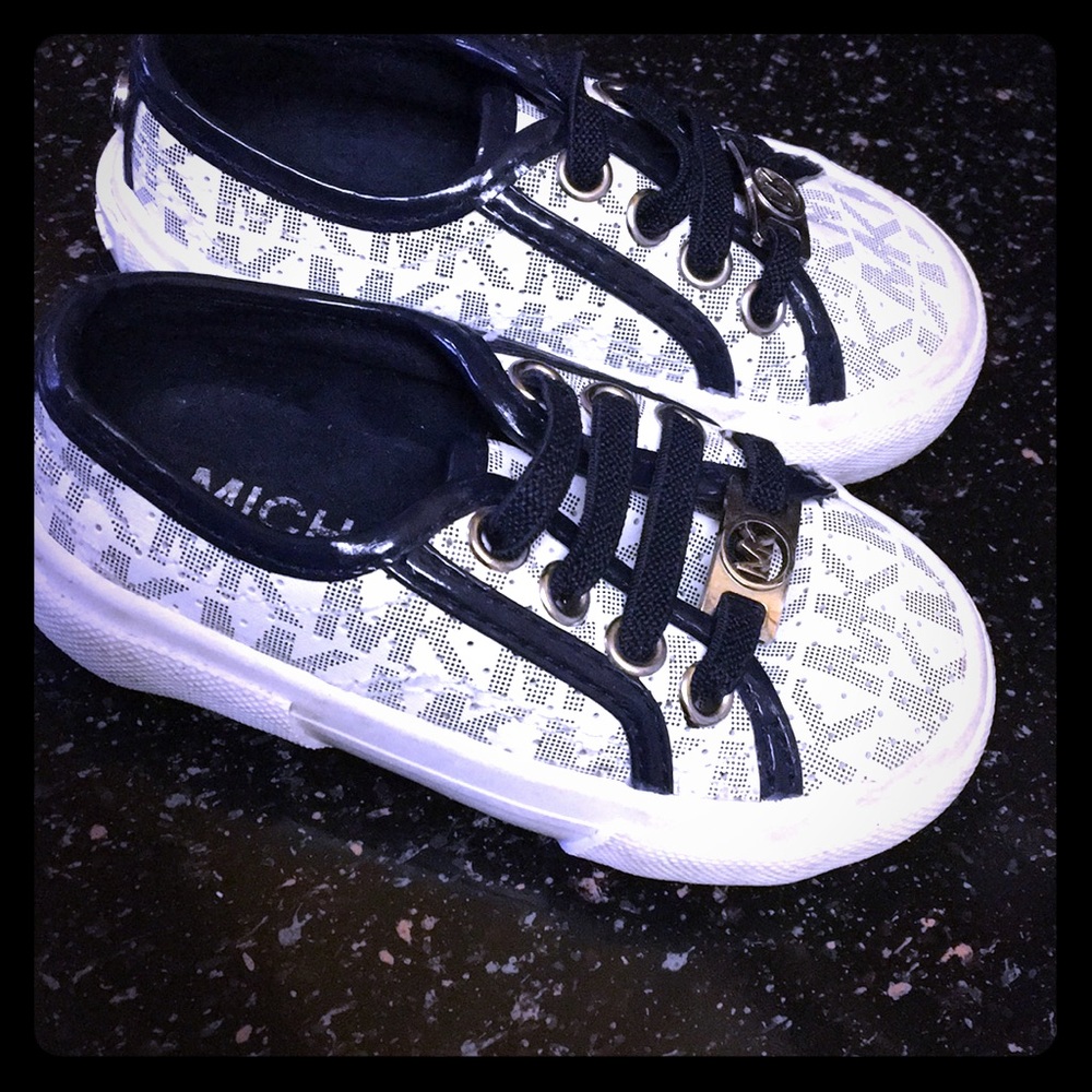 Michael Kors toddler girls shoes Size 5